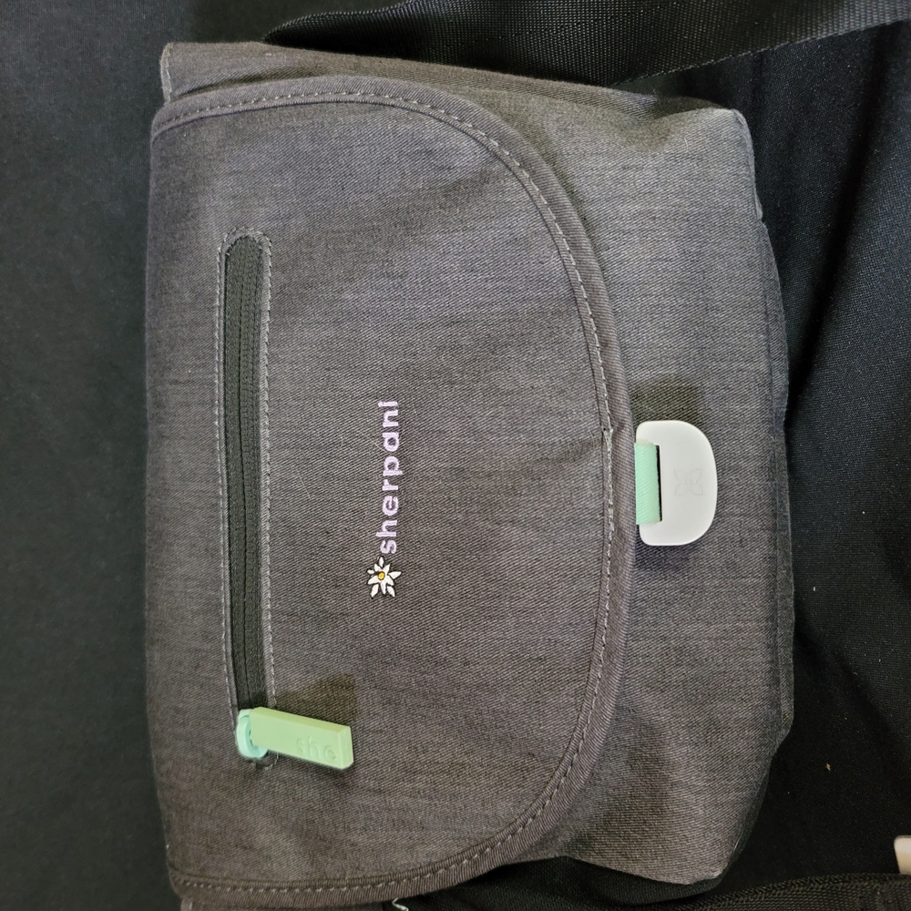 Sherpani Gray Crossbody Bag